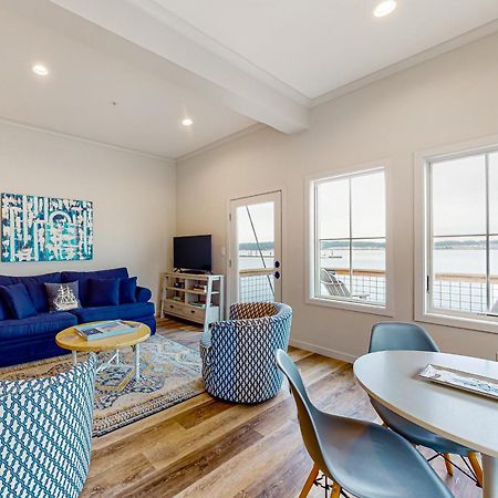 Penn Cove Strand #F Купвил Екстериор снимка