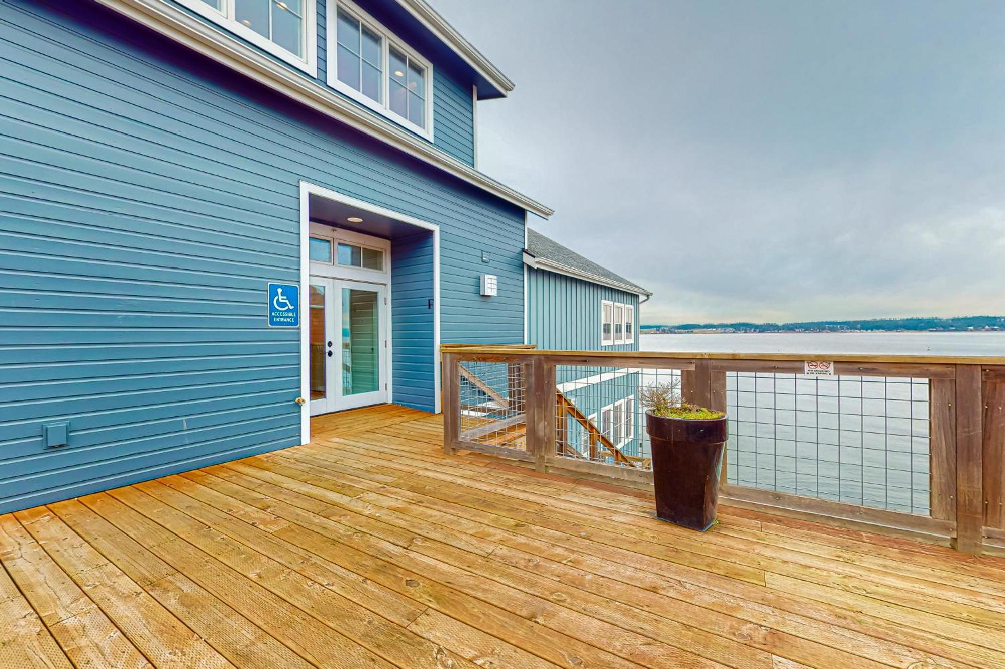 Penn Cove Strand #F Купвил Екстериор снимка